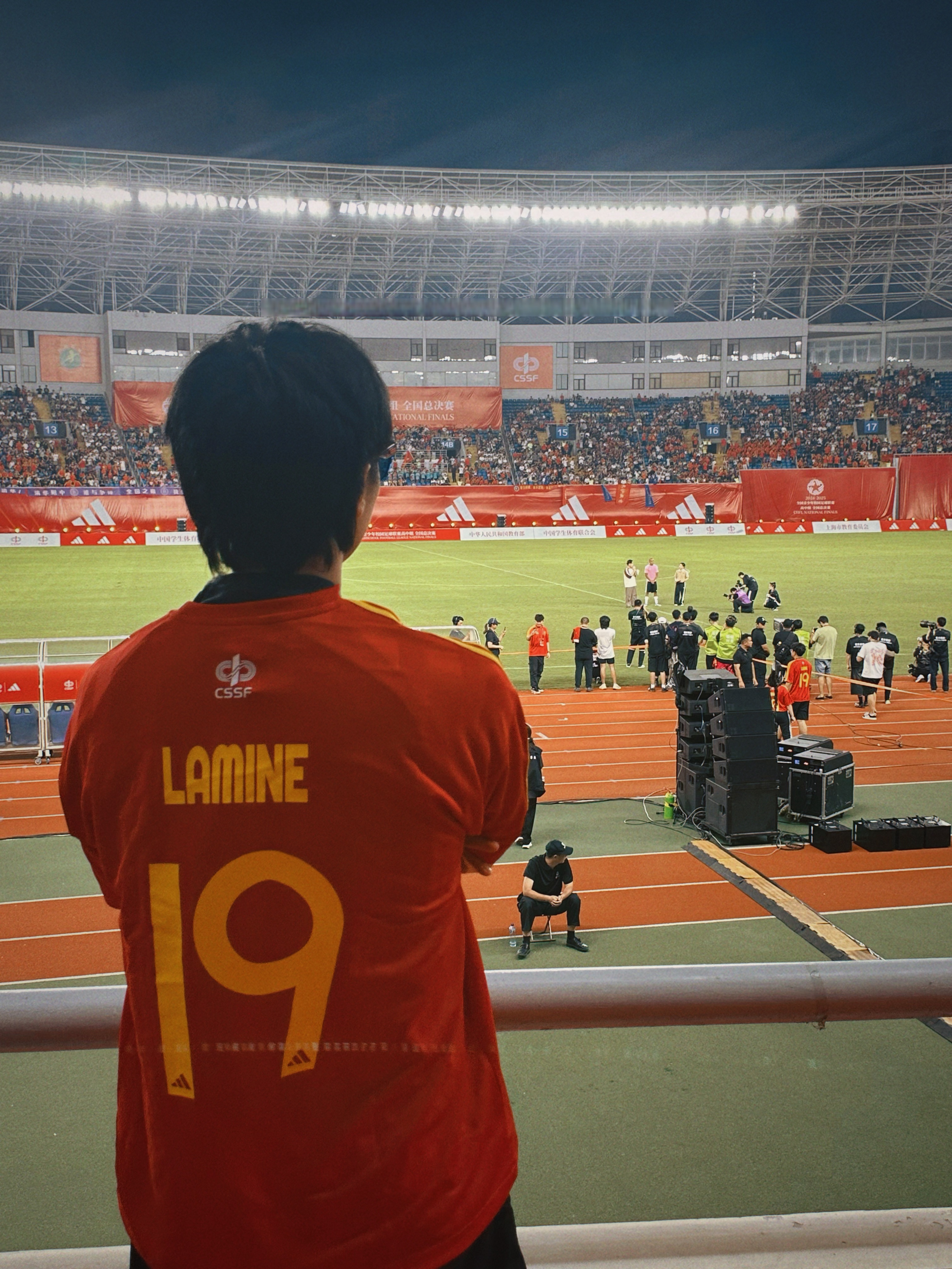 9体育-包含马赛训练开放日，加时末段遗憾出局引欢呼，英超在即，年轻球员得到机会的词条